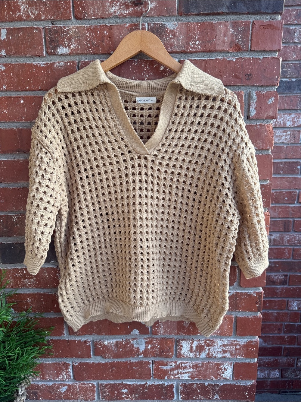 ANDTHEWHY Stylish Sweater